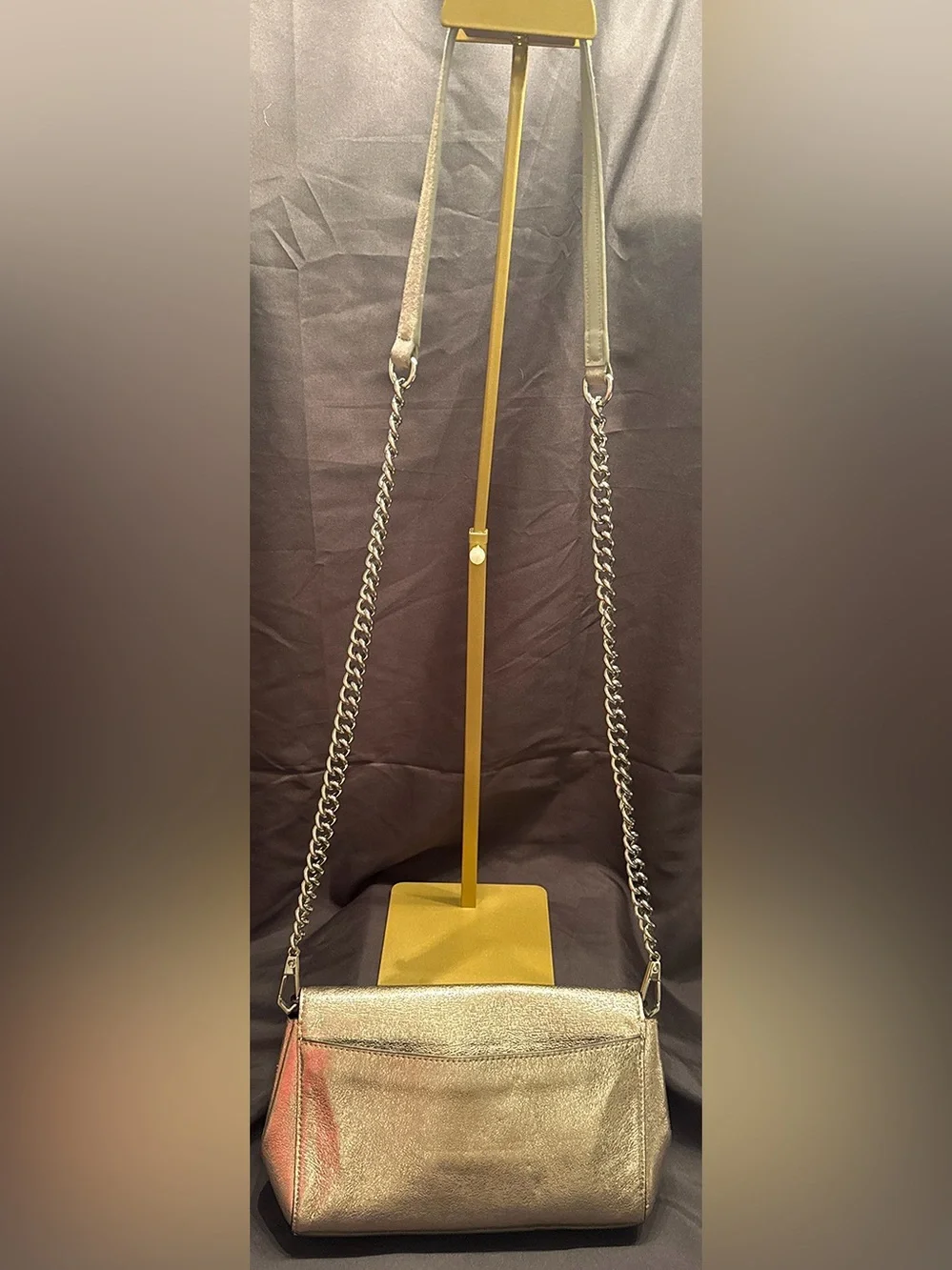Coach 43023 Alexa Turnlock Clutch Crossbody Metallic Platinum Leather